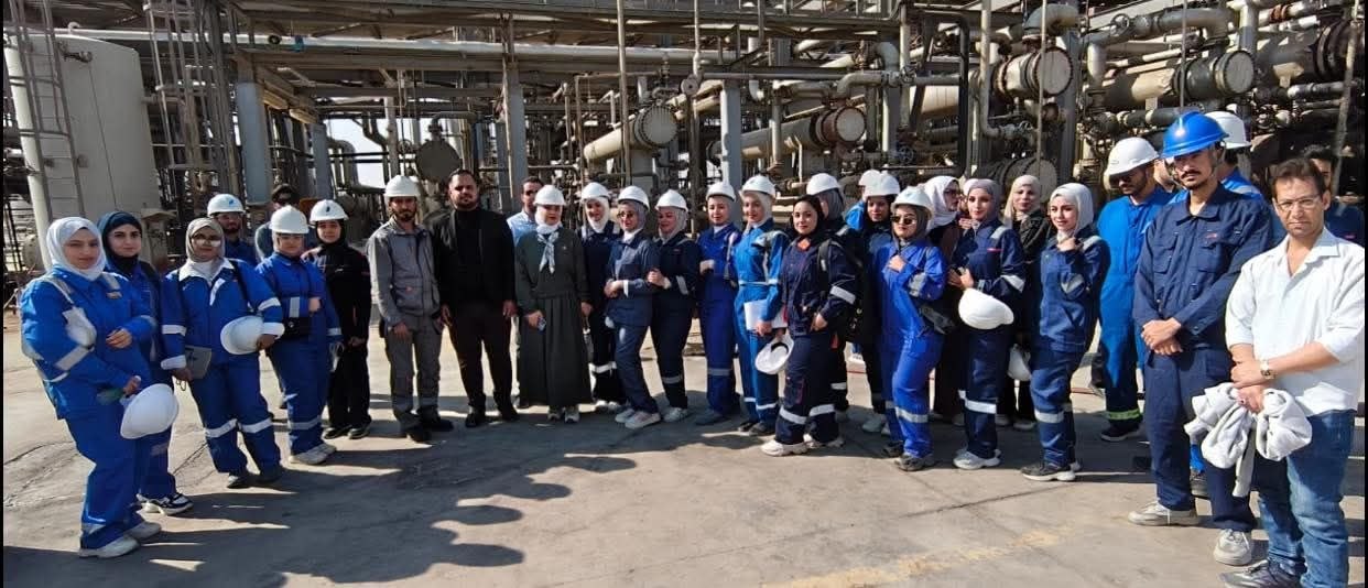 كلية هندسة النفط والغاز تنظم زيارة علمية إلى شركة مصافي الجنوب لطلبة قسم هندسة عمليات الغاز والبتروكيمياويات
